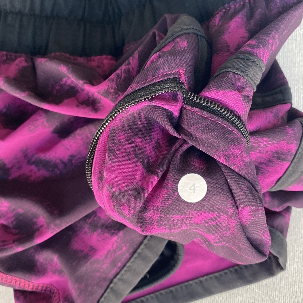 Lululemon Tracker Shorts - Picture 6 of 7